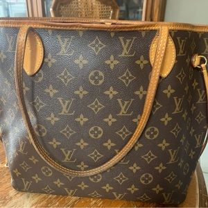 Louis Vuitton MM Neverfull